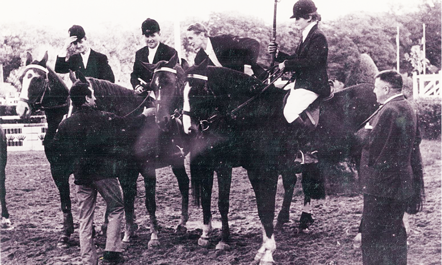 Remise de prix par équipe Championnat de France à S.Omez - B.Destombes, P. Fontaine, J.Verhaeghe en octobre 1966